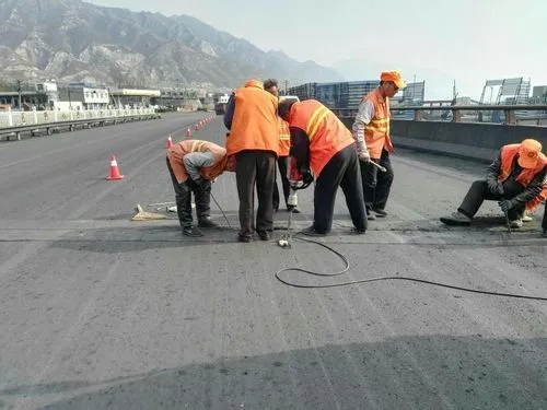 勐海道路桥梁病害治理